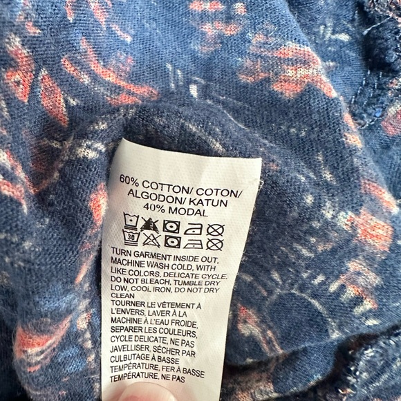 Lucky Brand Blue and orange Paisley Blouse Relaxed Fit 3/4 sleeve length size L - Picture 4 of 5